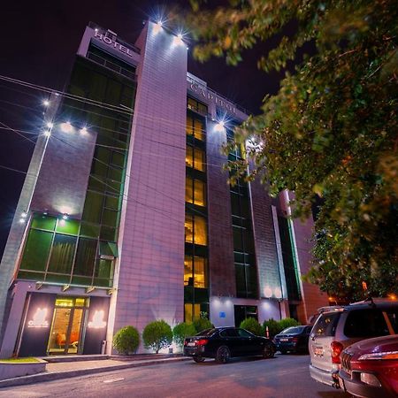 Capitol Hotel By Umbrella Tiflis Exterior foto